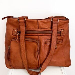 Like new Italian Leather Should Bag with Ipad pocket